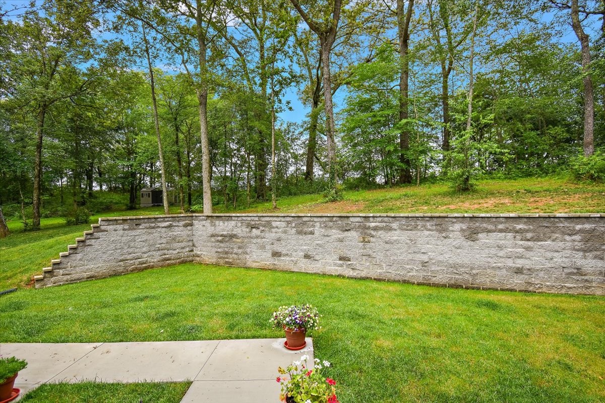 555 Station Cir