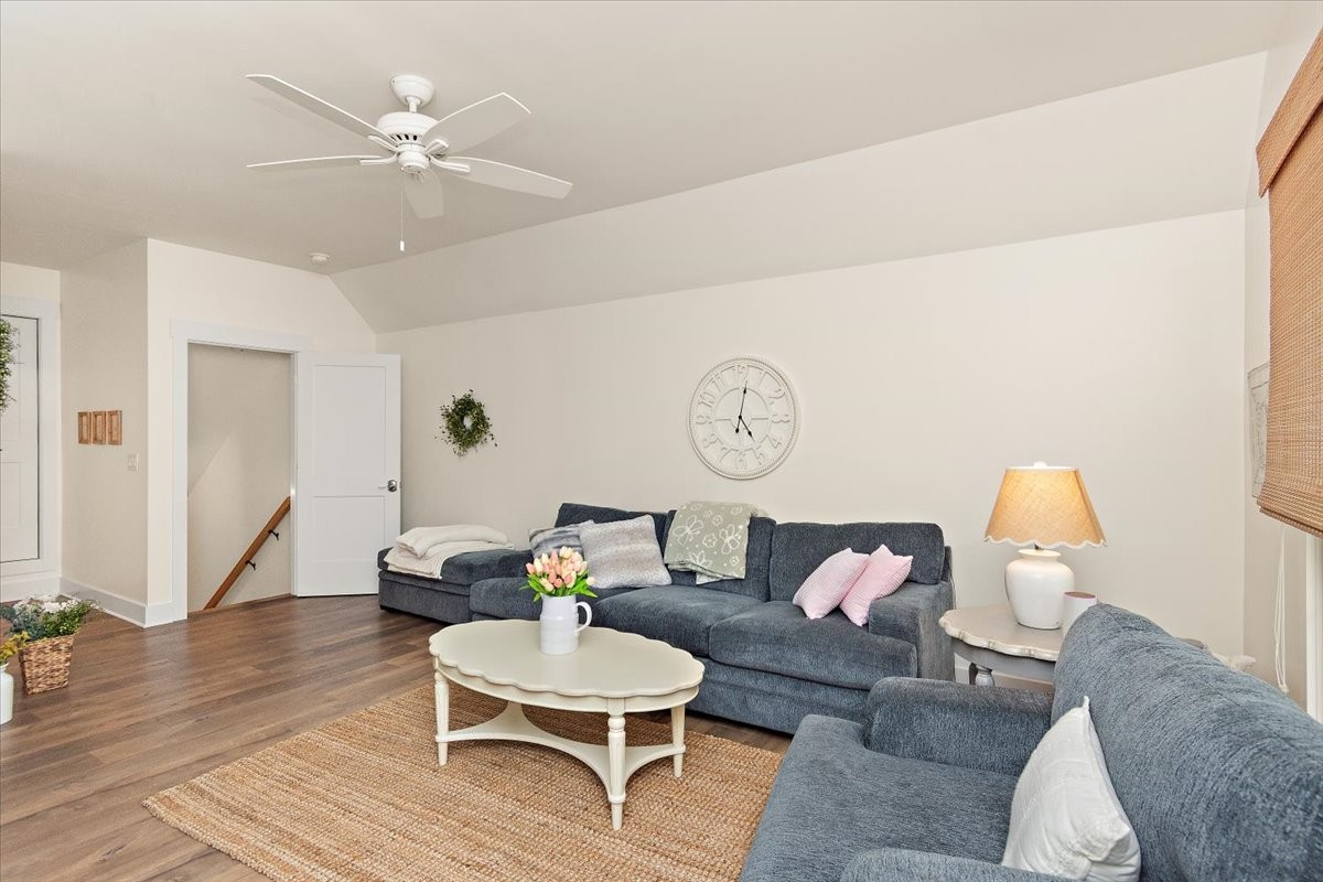 555 Station Cir