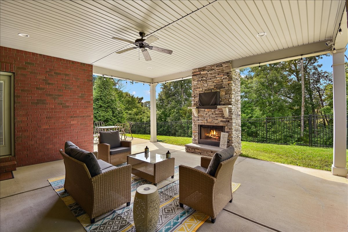 1509 Lila Dr