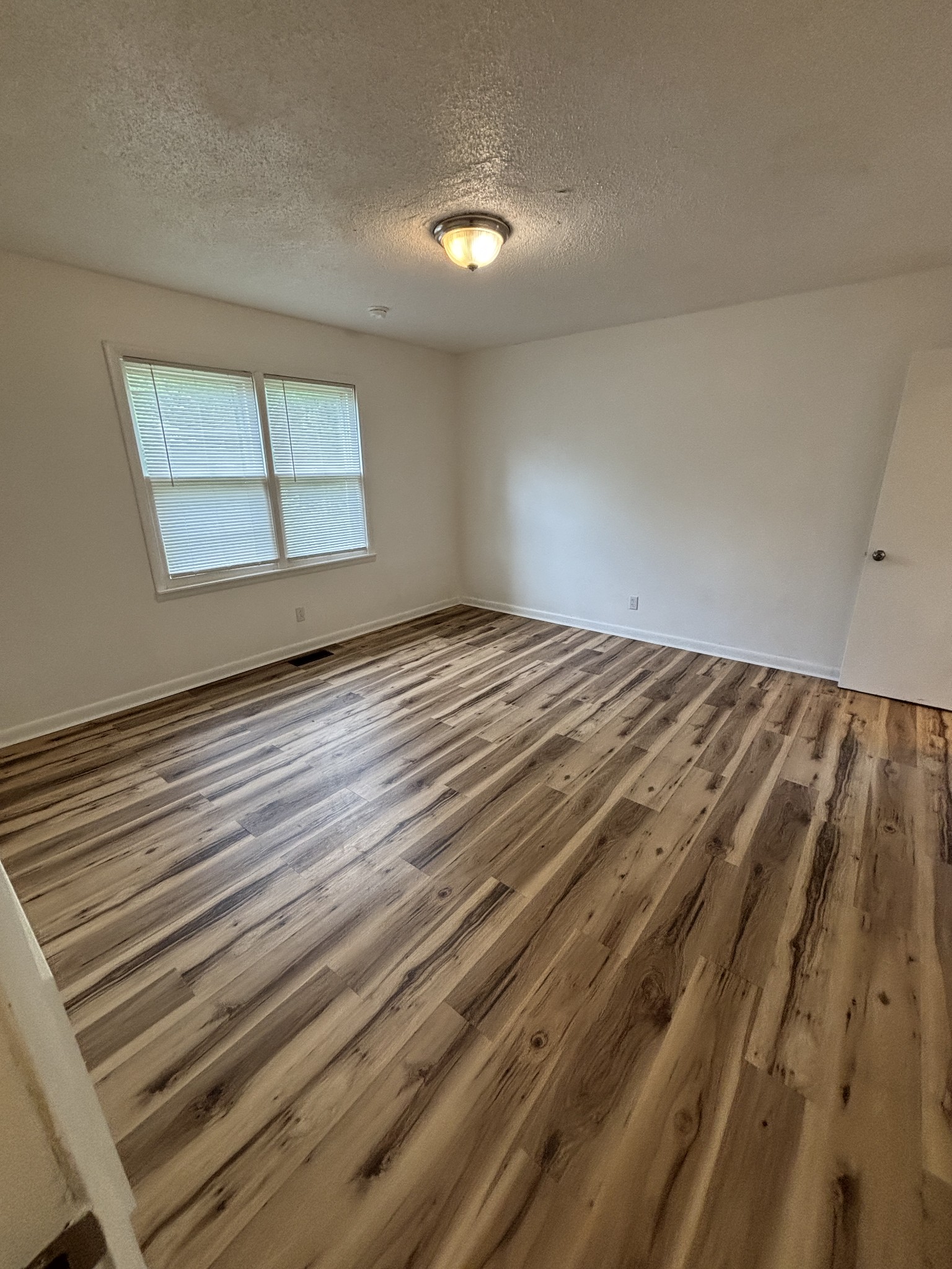 143 Roy Webb Rd