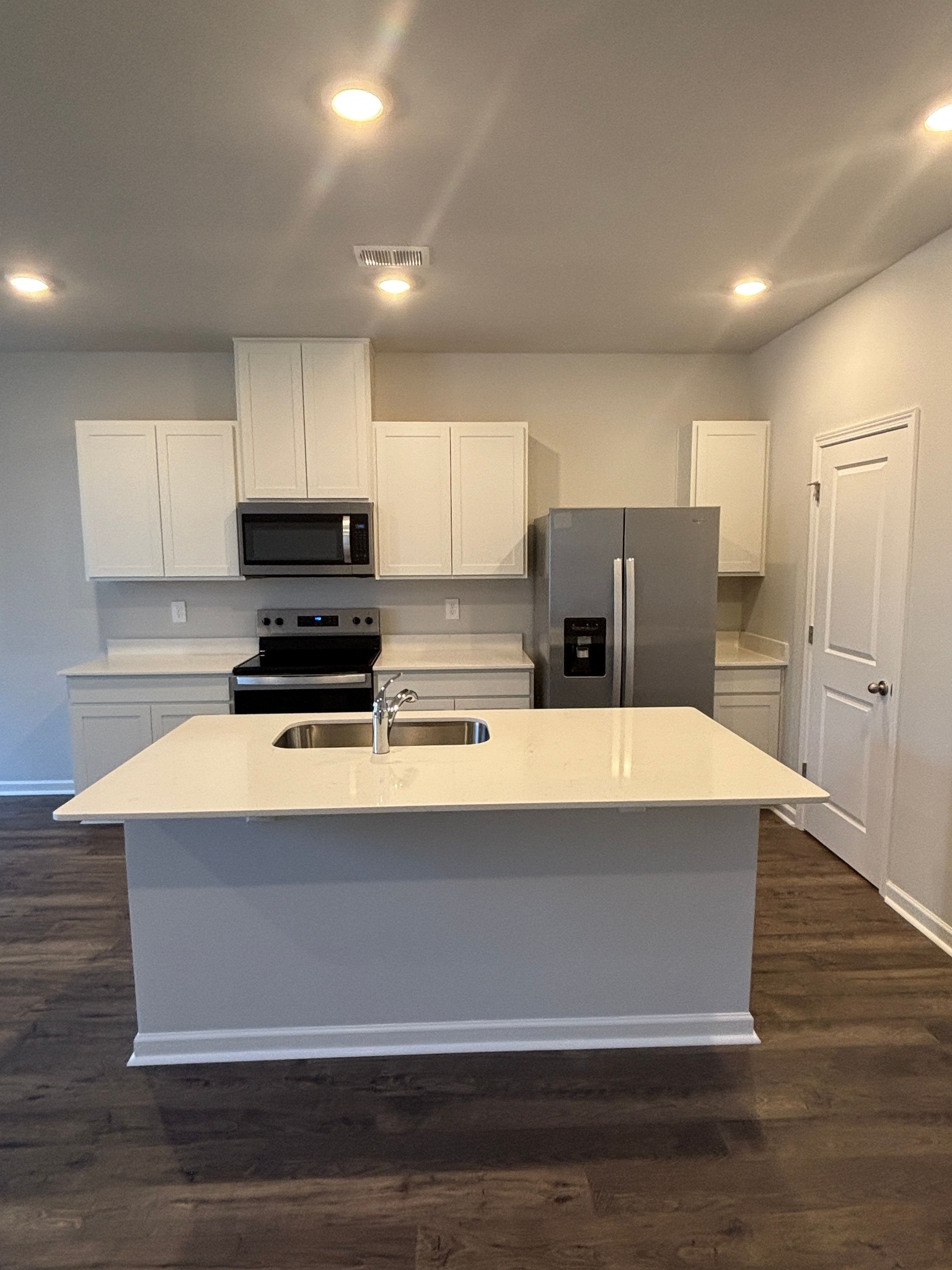 4253 Feetham Dr