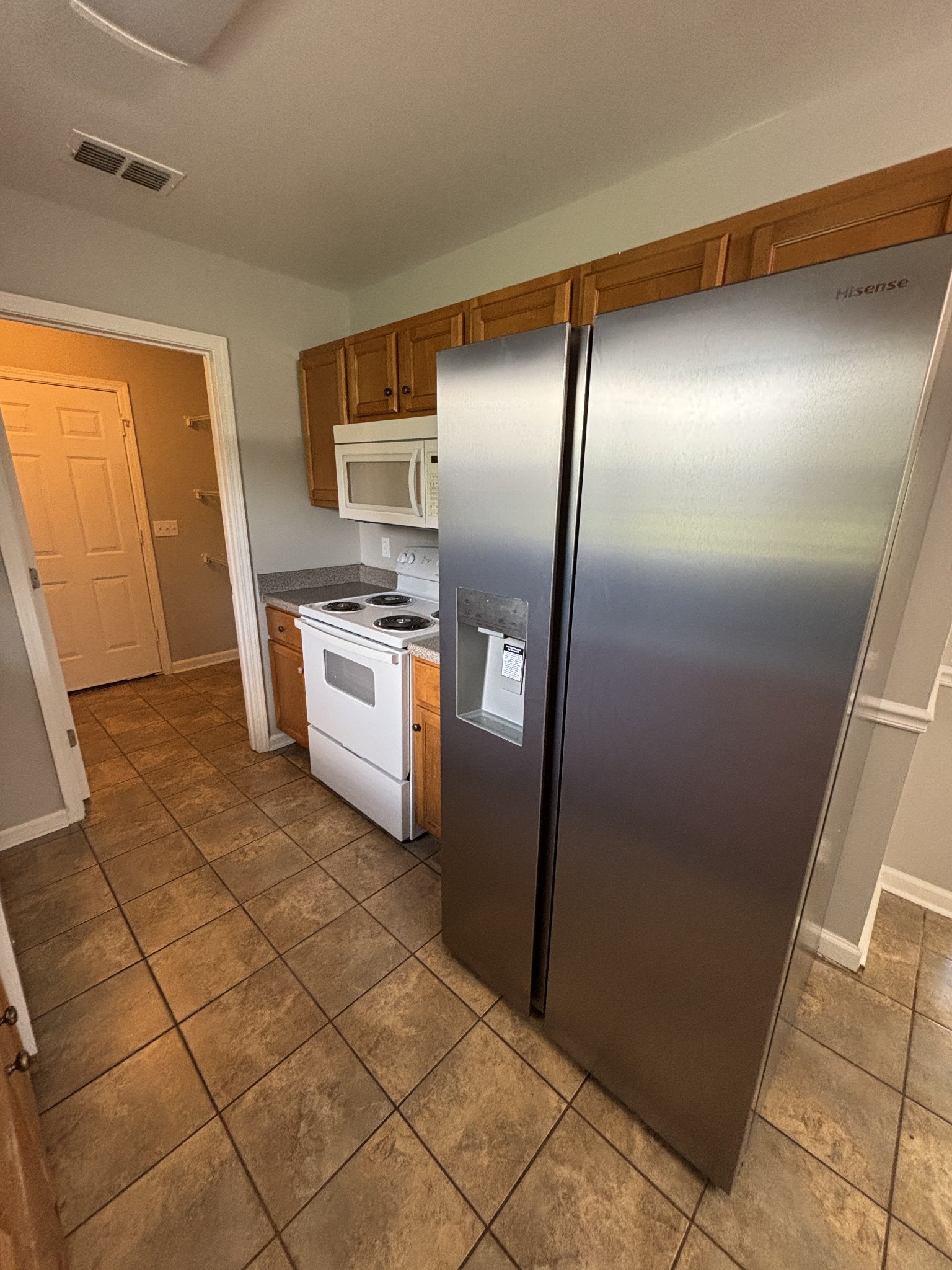 233 Royal Garden Dr