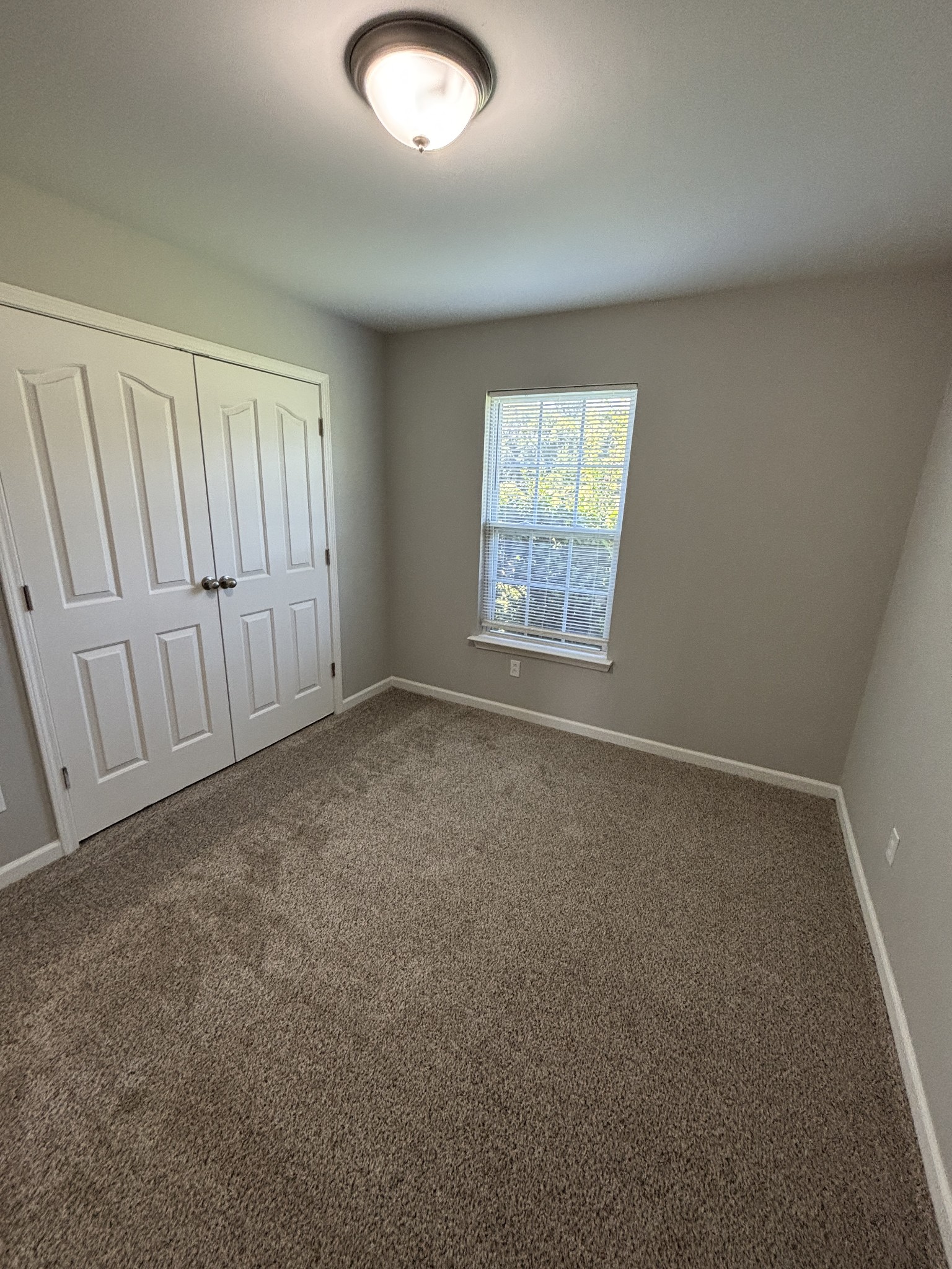 233 Royal Garden Dr
