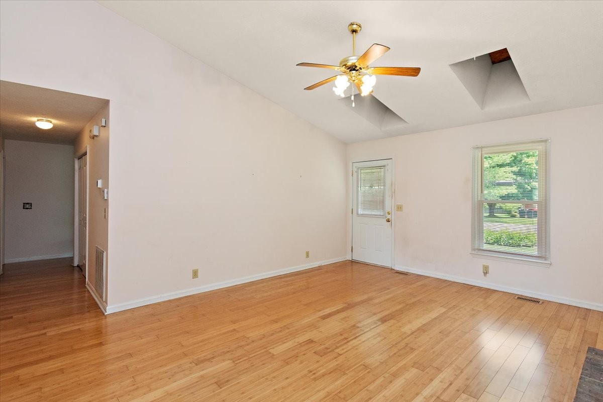 3354 Laurel Mountain Rd
