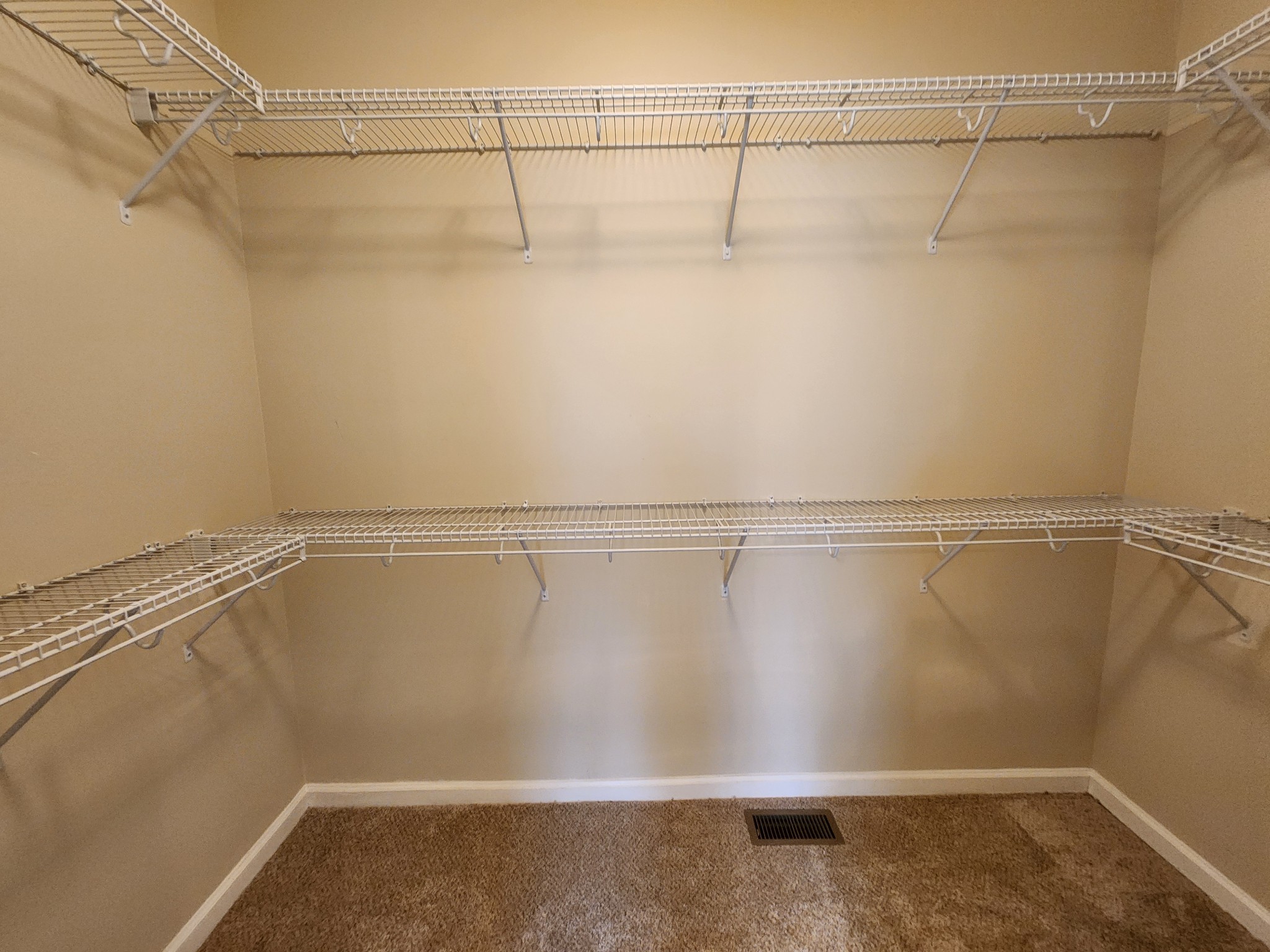 1241 Park Run Dr