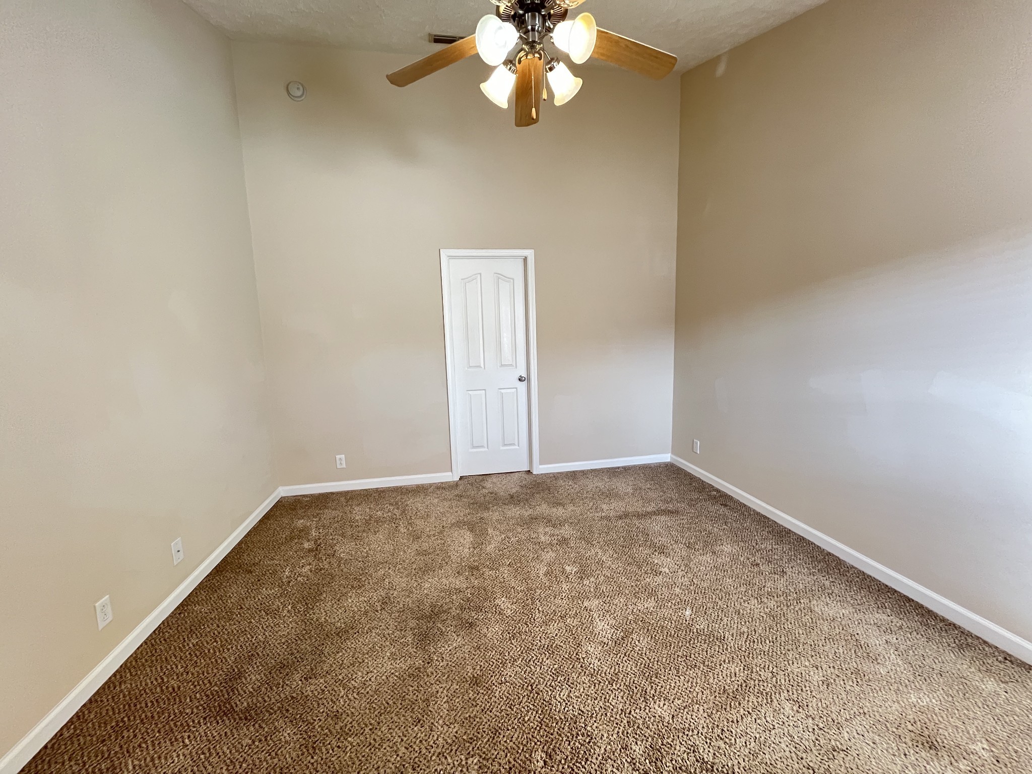 3323 Risen Star Dr