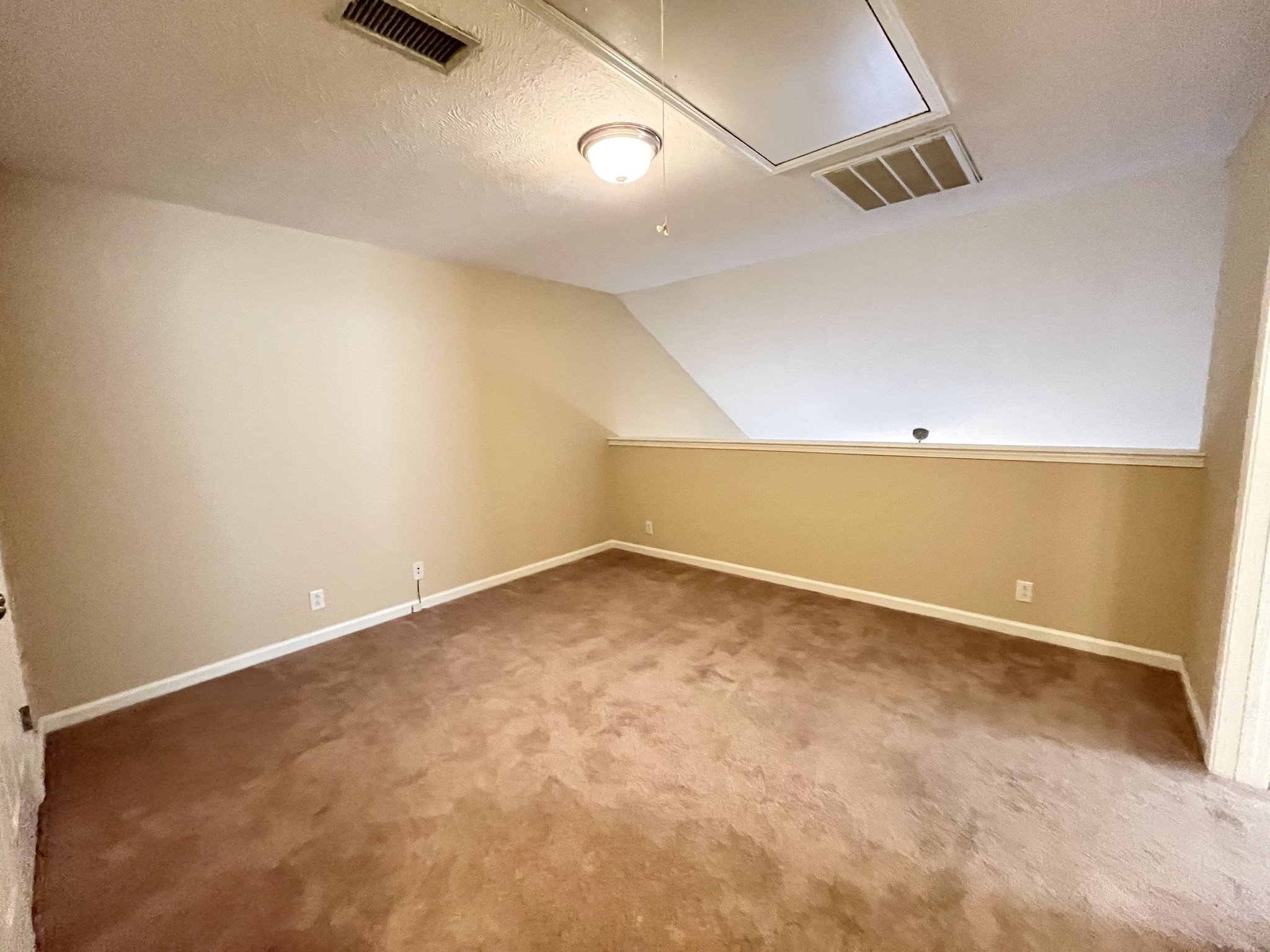 3323 Risen Star Dr