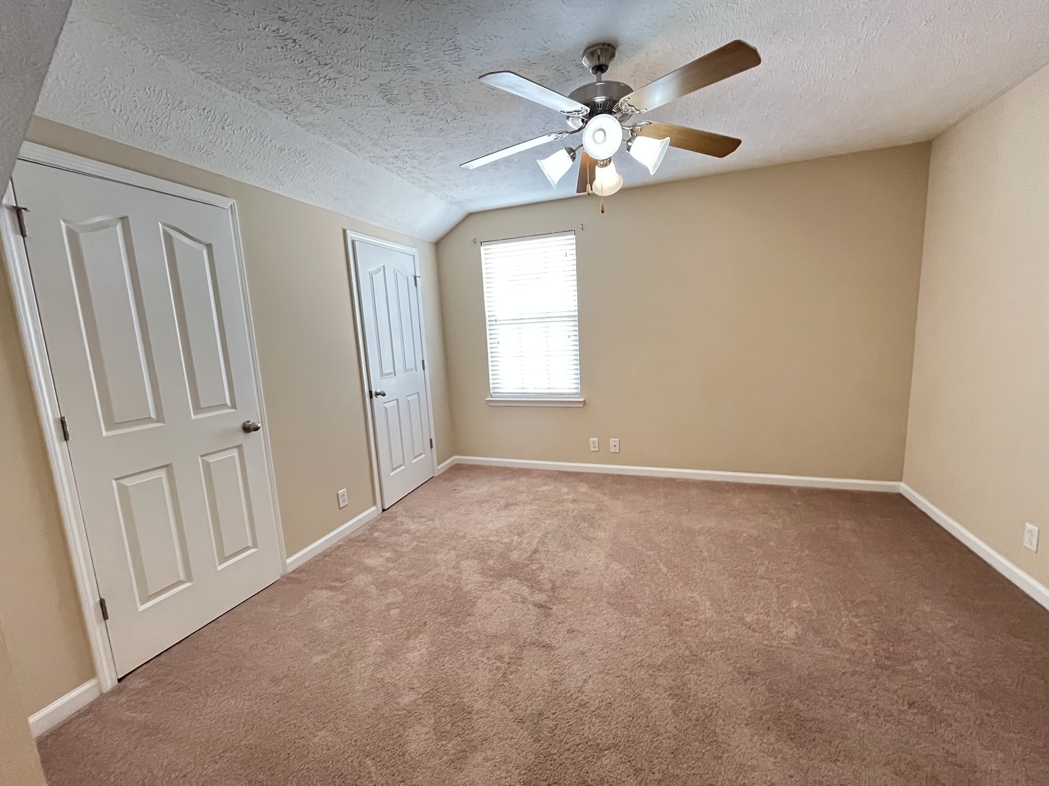 3323 Risen Star Dr