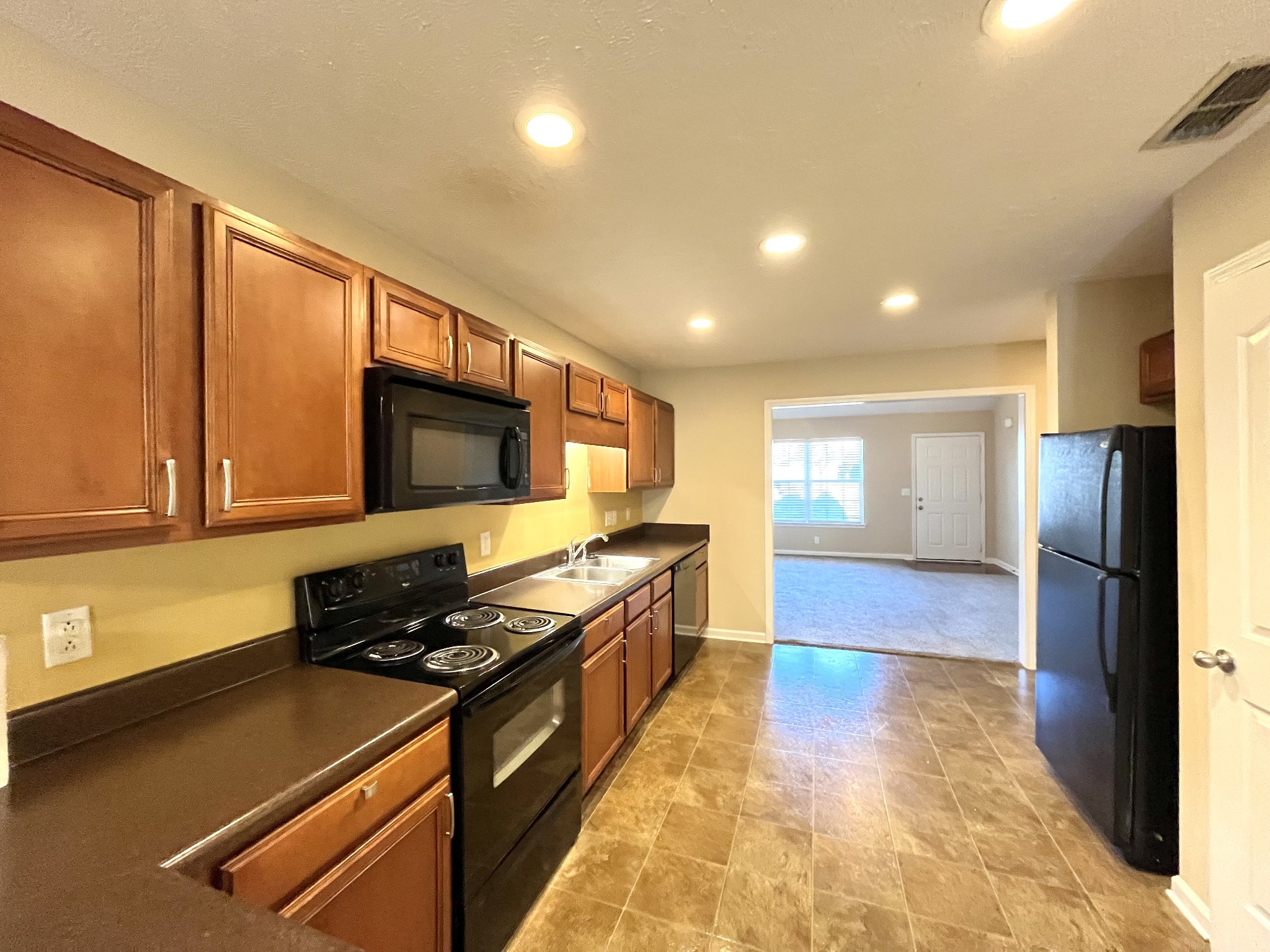3323 Risen Star Dr