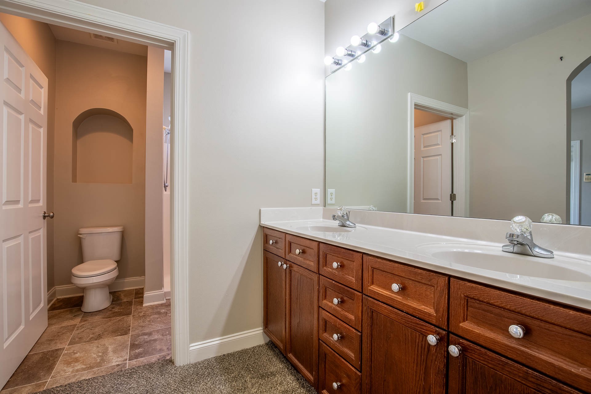 4316 Summercrest Blvd Unit: 506