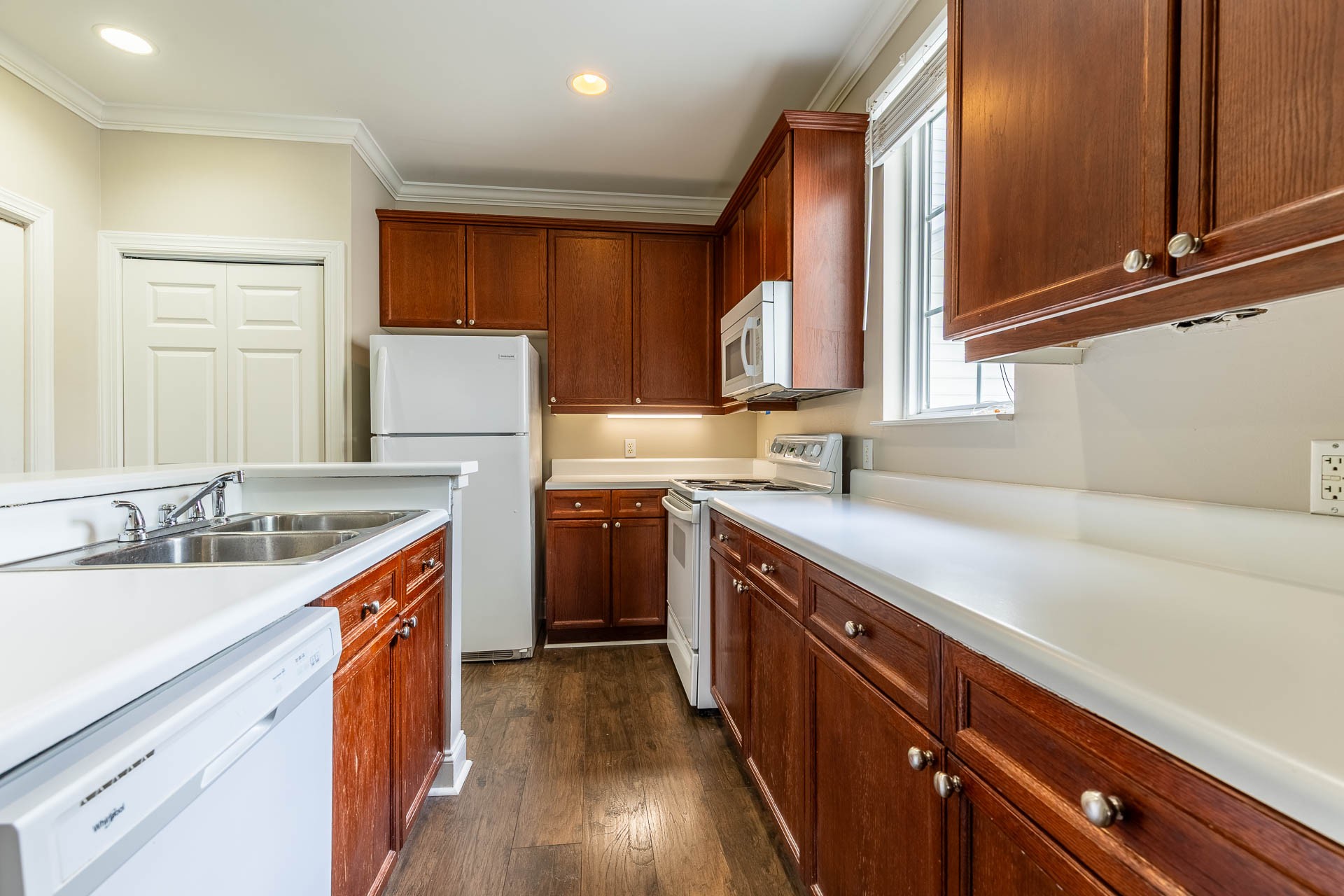 4316 Summercrest Blvd Unit: 506