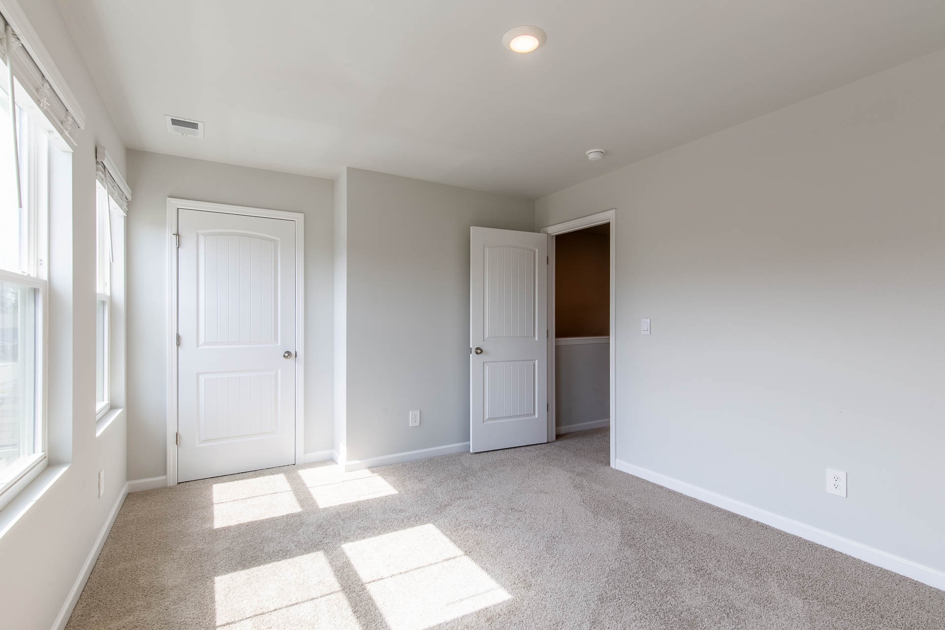 626 Longtail Ln