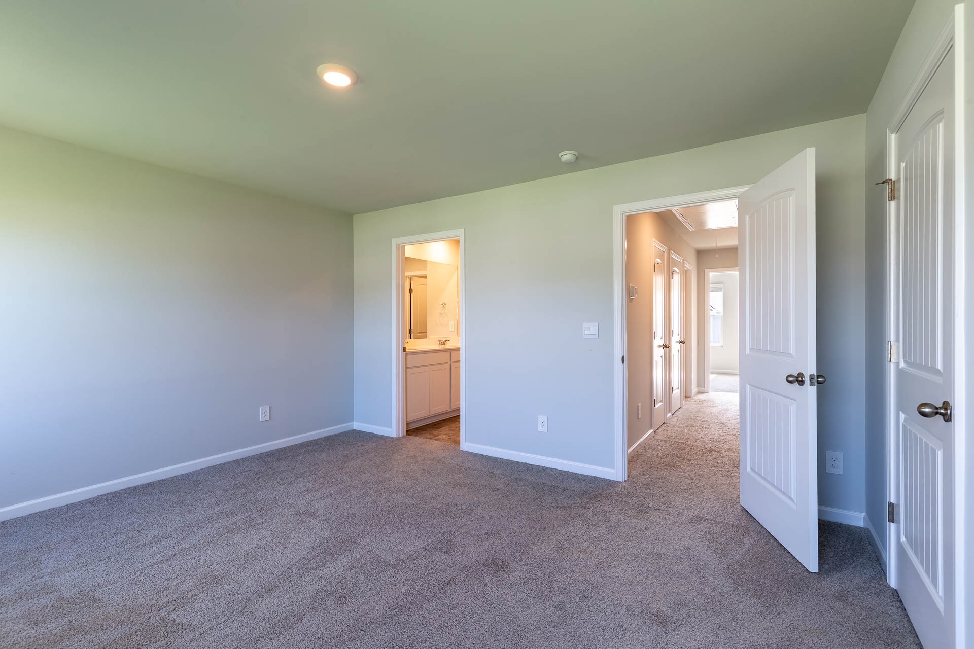 626 Longtail Ln
