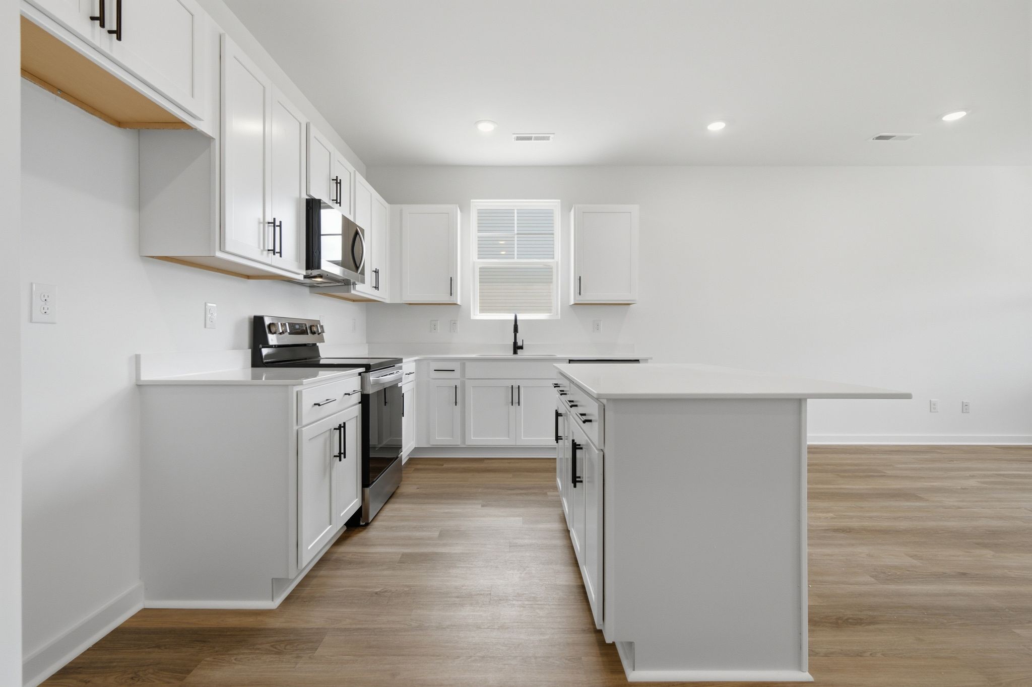 2411 Couples Dr Unit: 311