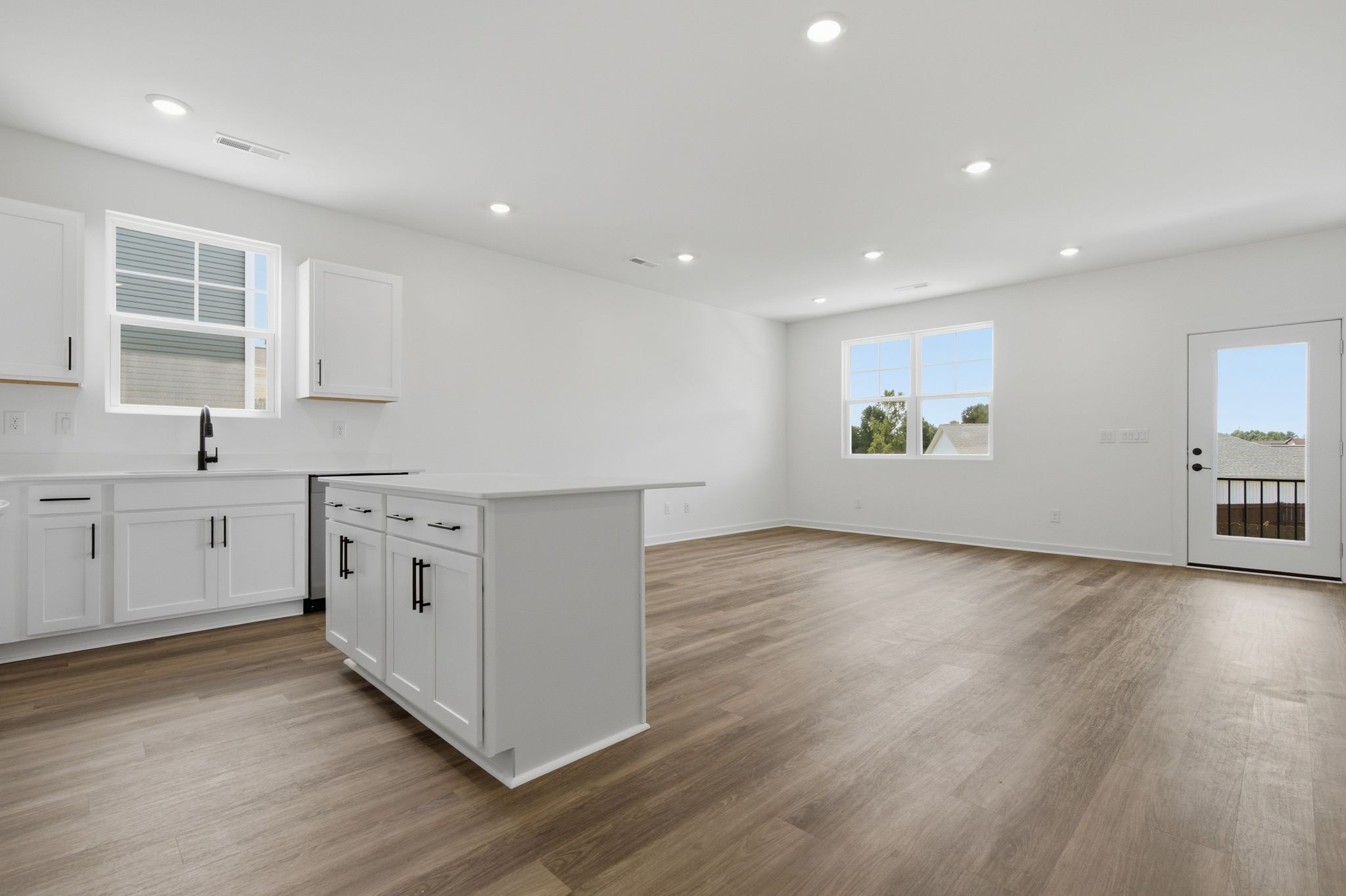 2411 Couples Dr Unit: 311