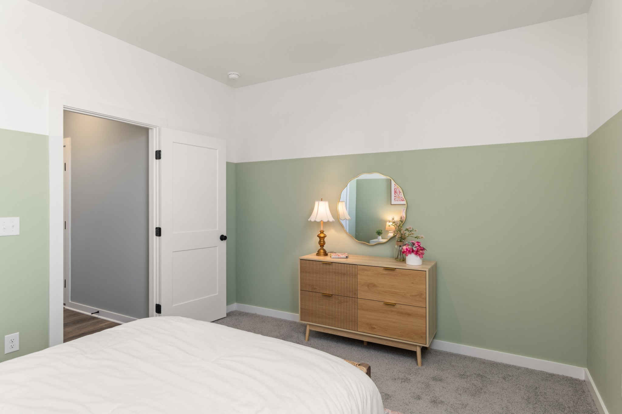 2411 Couples Dr Unit: 311