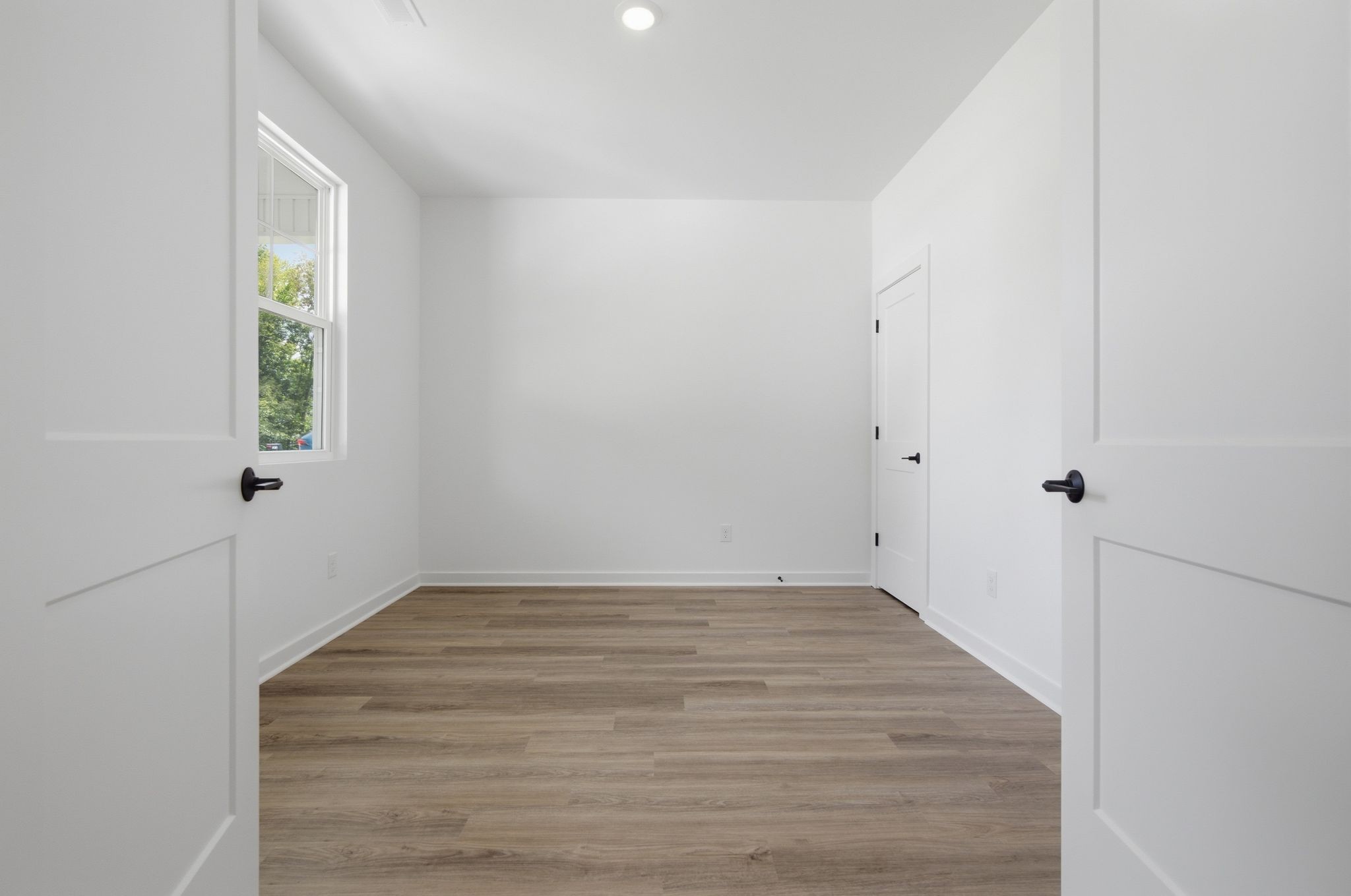 2411 Couples Dr Unit: 311