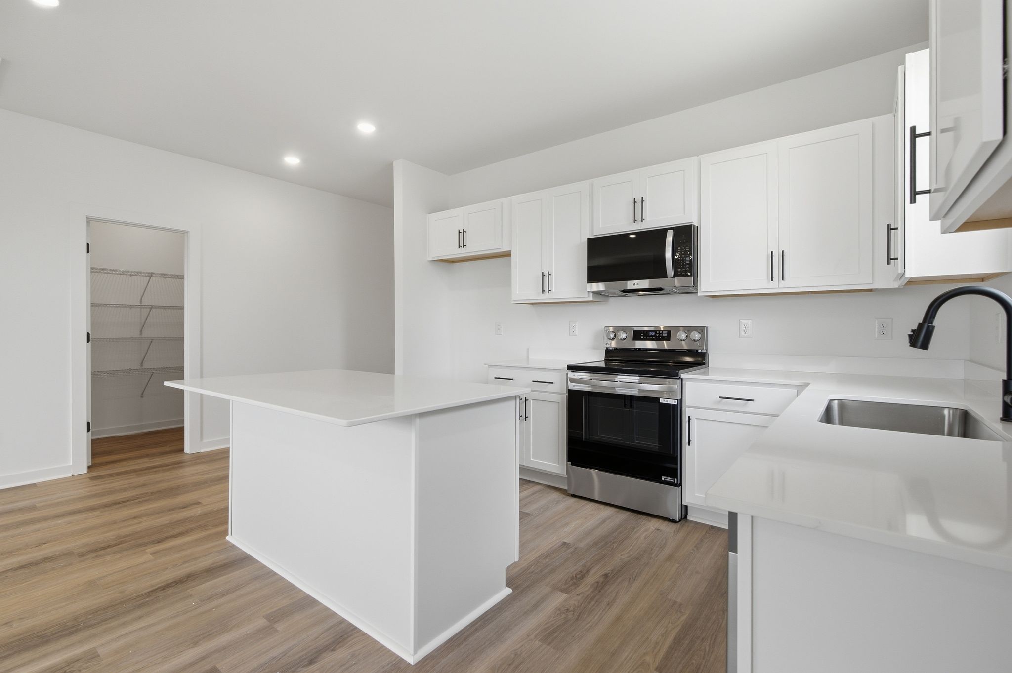 2411 Couples Dr Unit: 311
