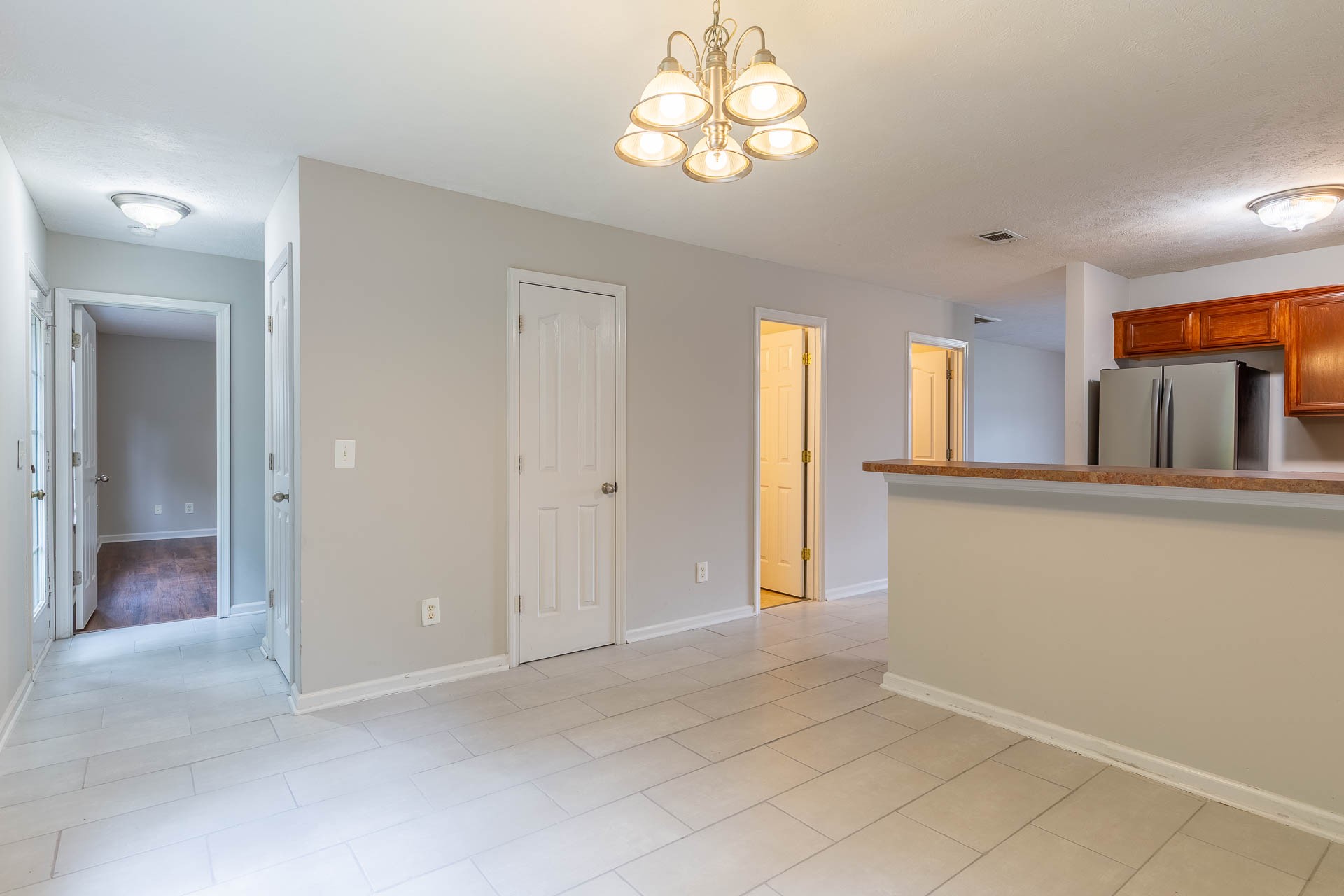 752 Holland Ridge Dr