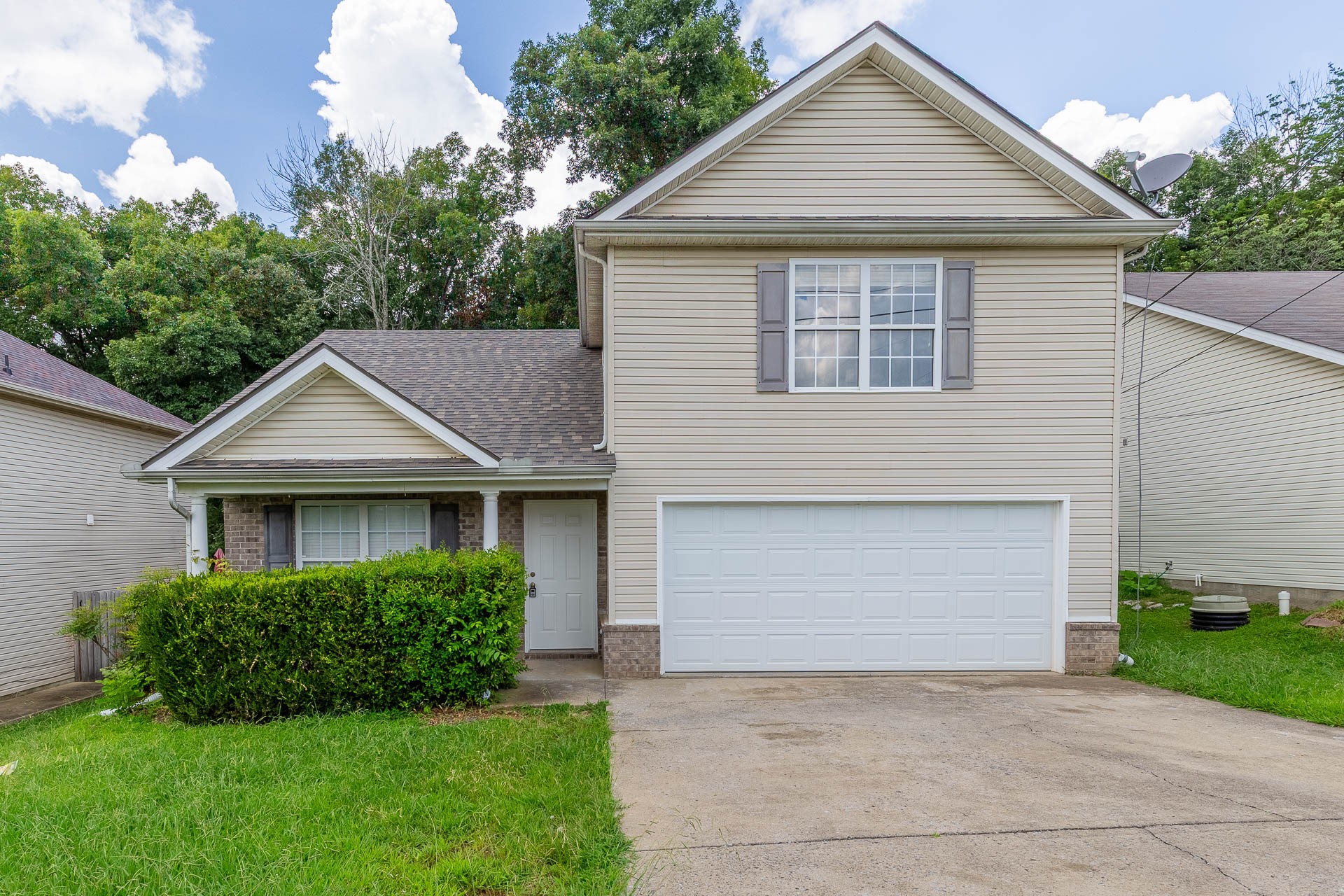 752 Holland Ridge Dr