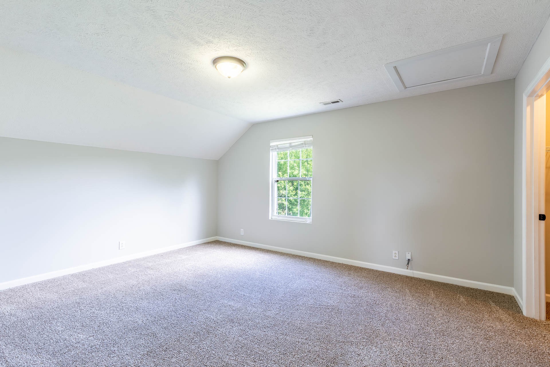 5078 Cornelius Dr