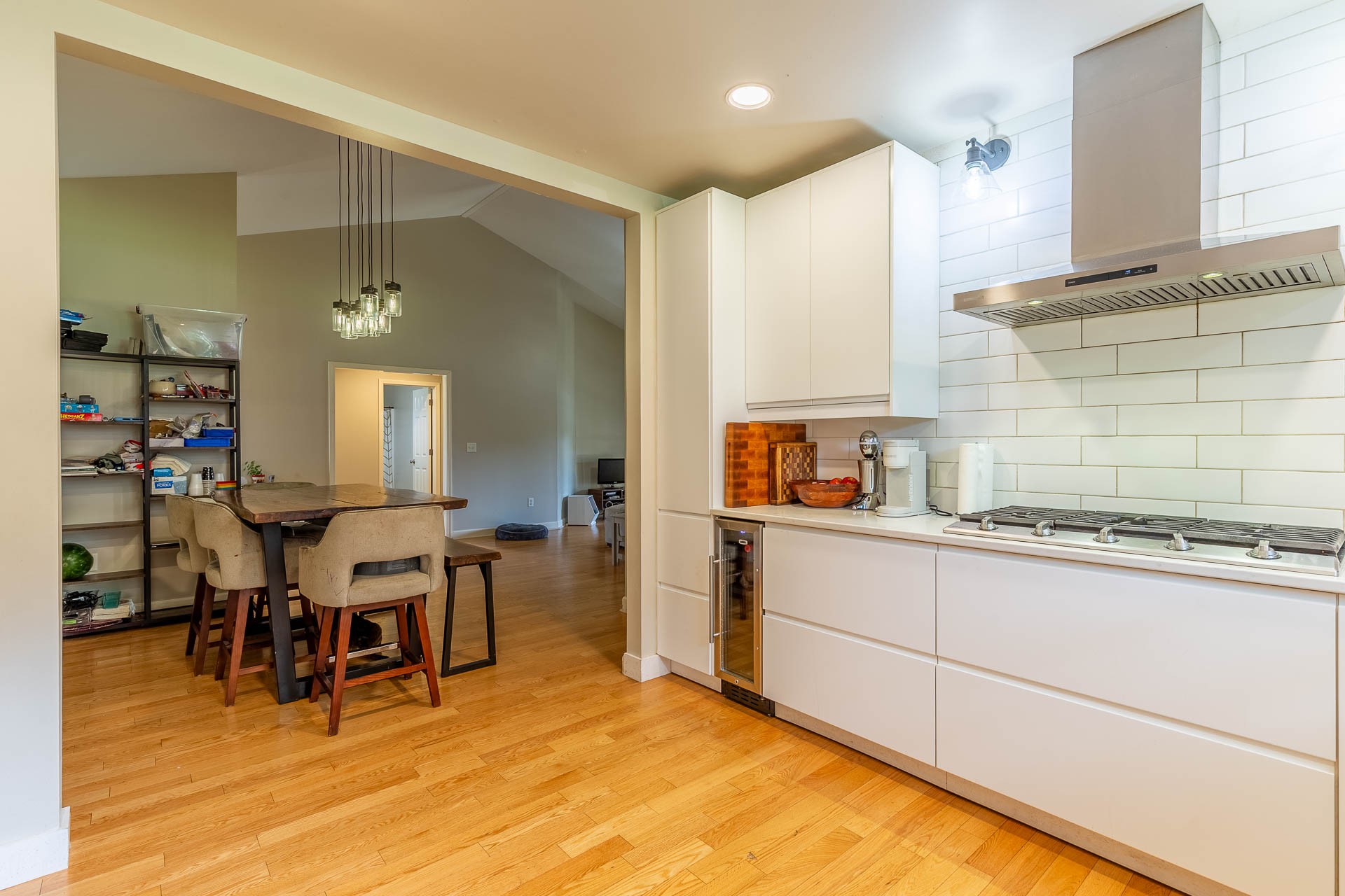 512 Twin Oaks Cir