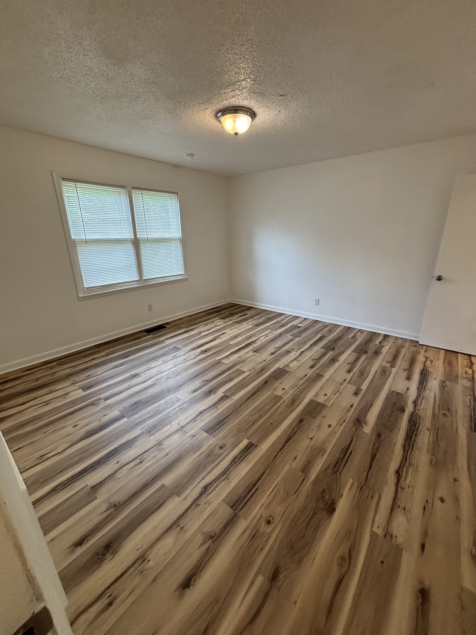 143 Roy Webb Rd