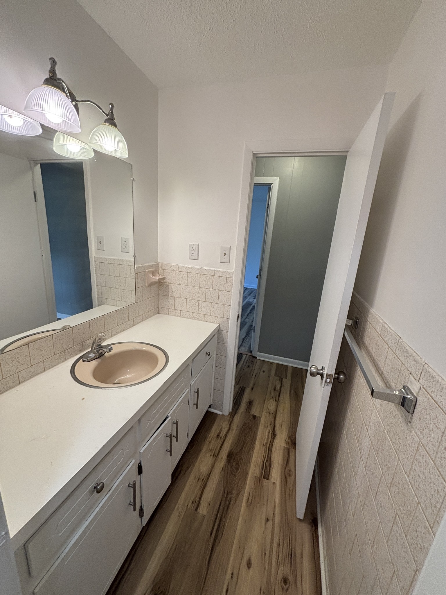 143 Roy Webb Rd