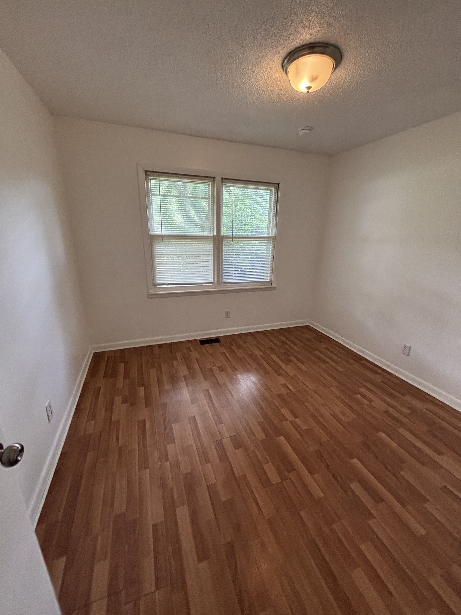 143 Roy Webb Rd