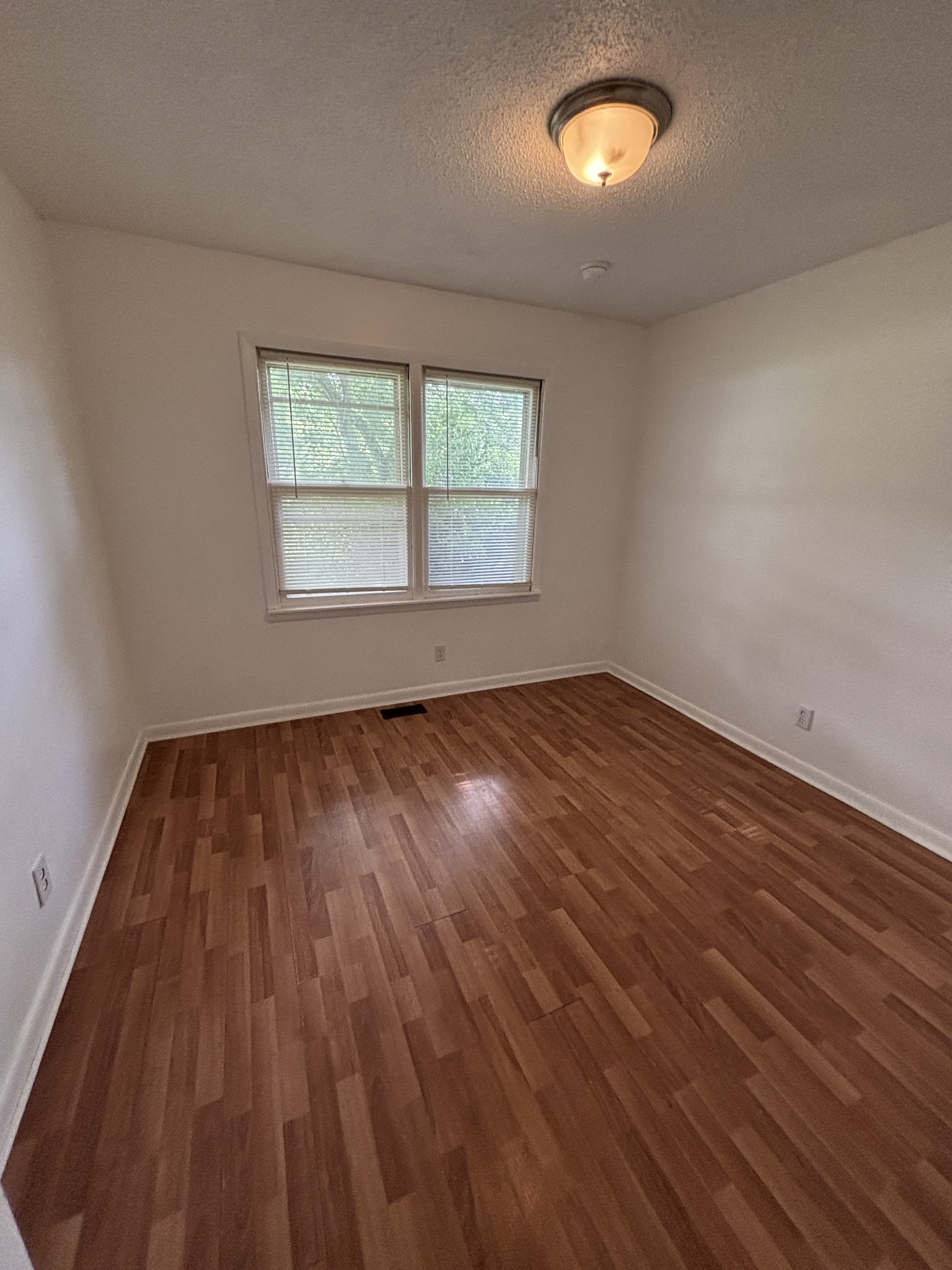 143 Roy Webb Rd