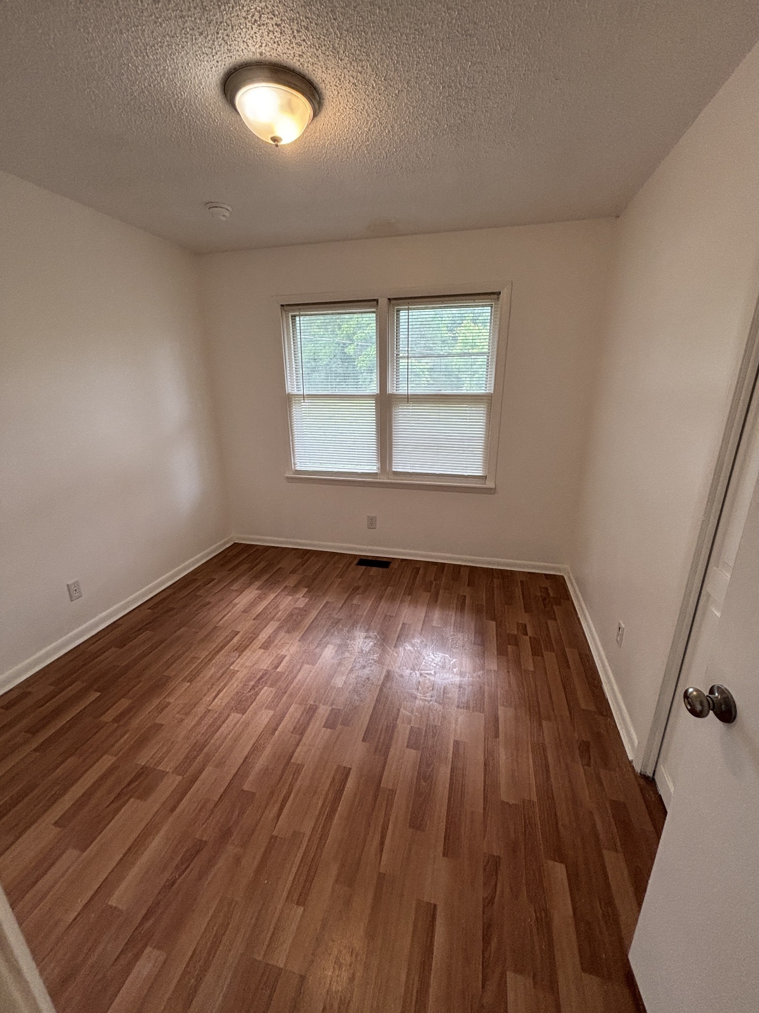 143 Roy Webb Rd