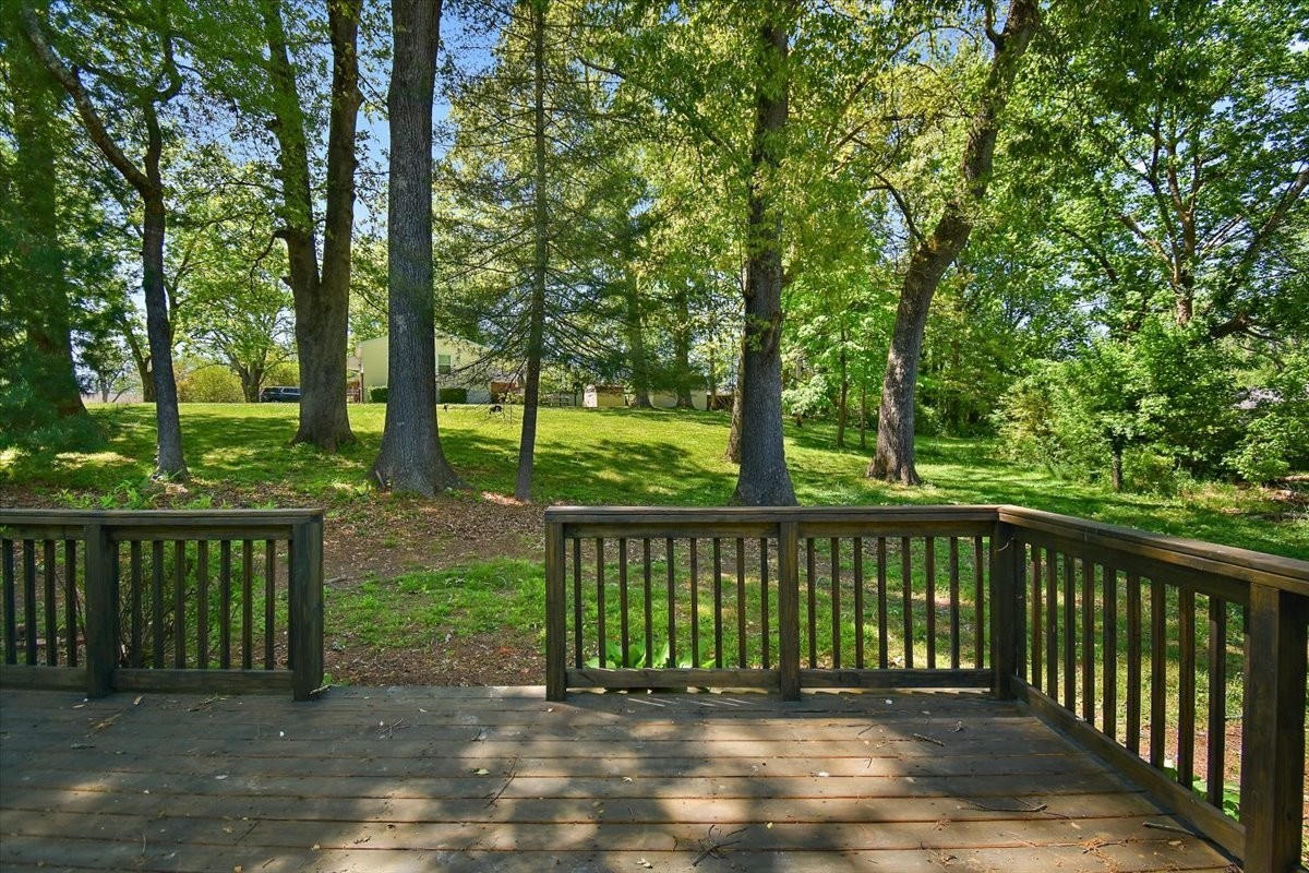 309 Rickenbacker Dr