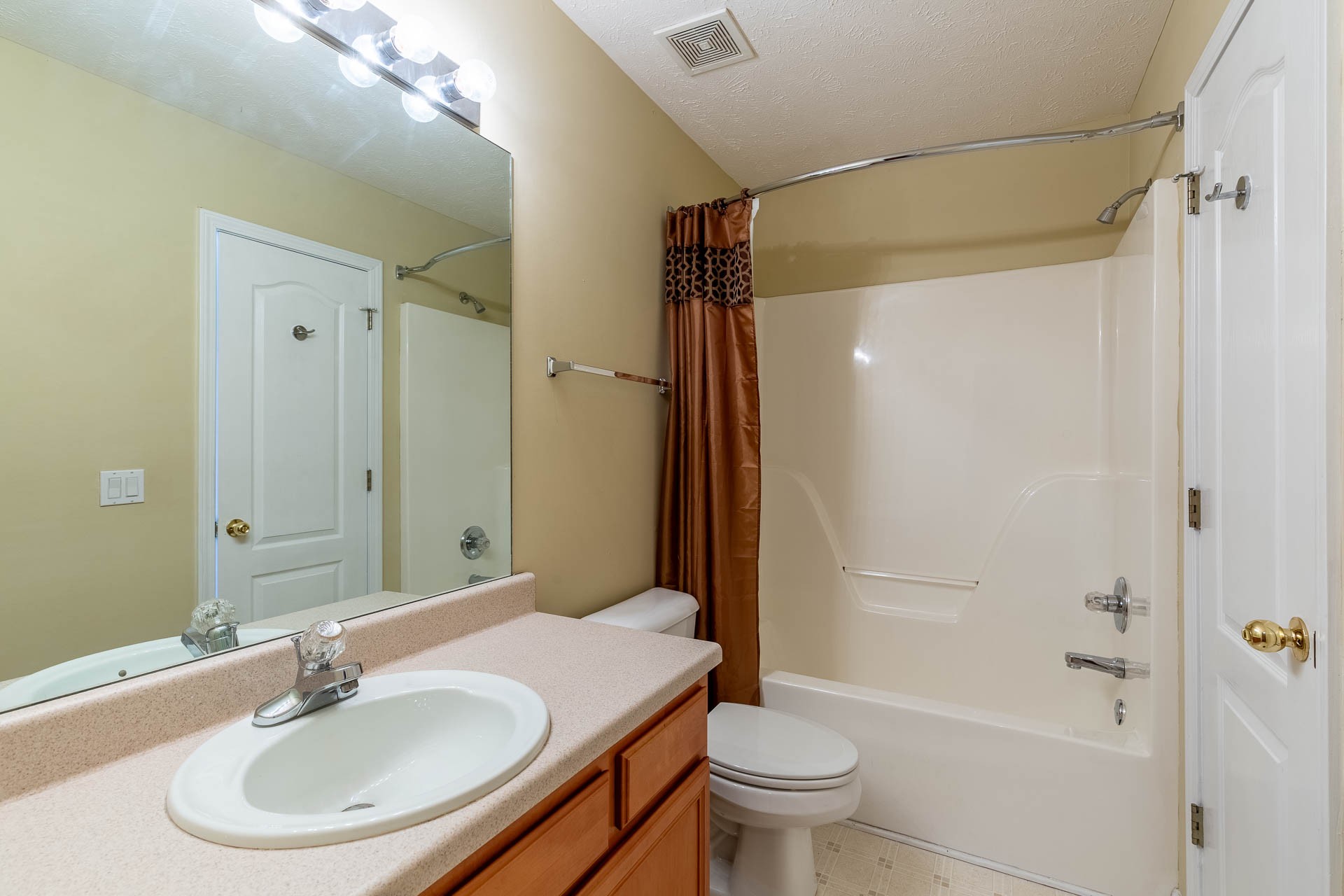 6066 Sagi Cir