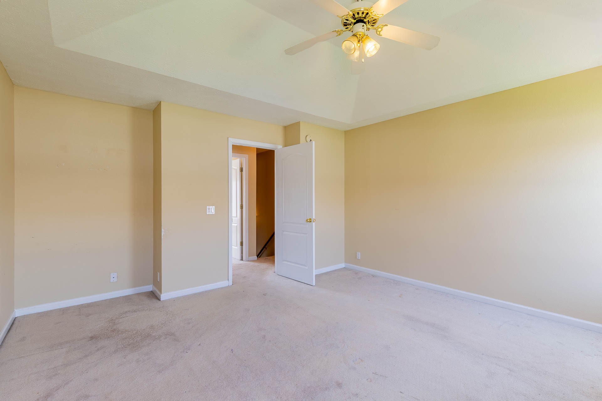 6066 Sagi Cir