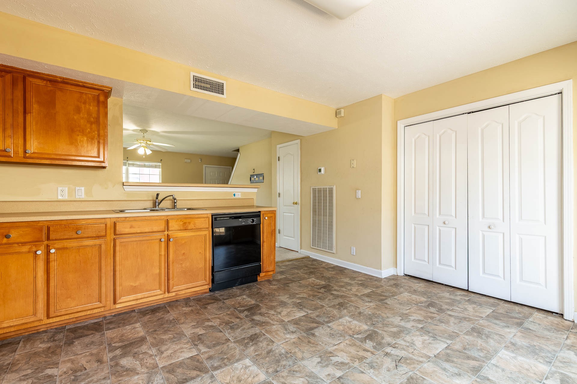 6066 Sagi Cir