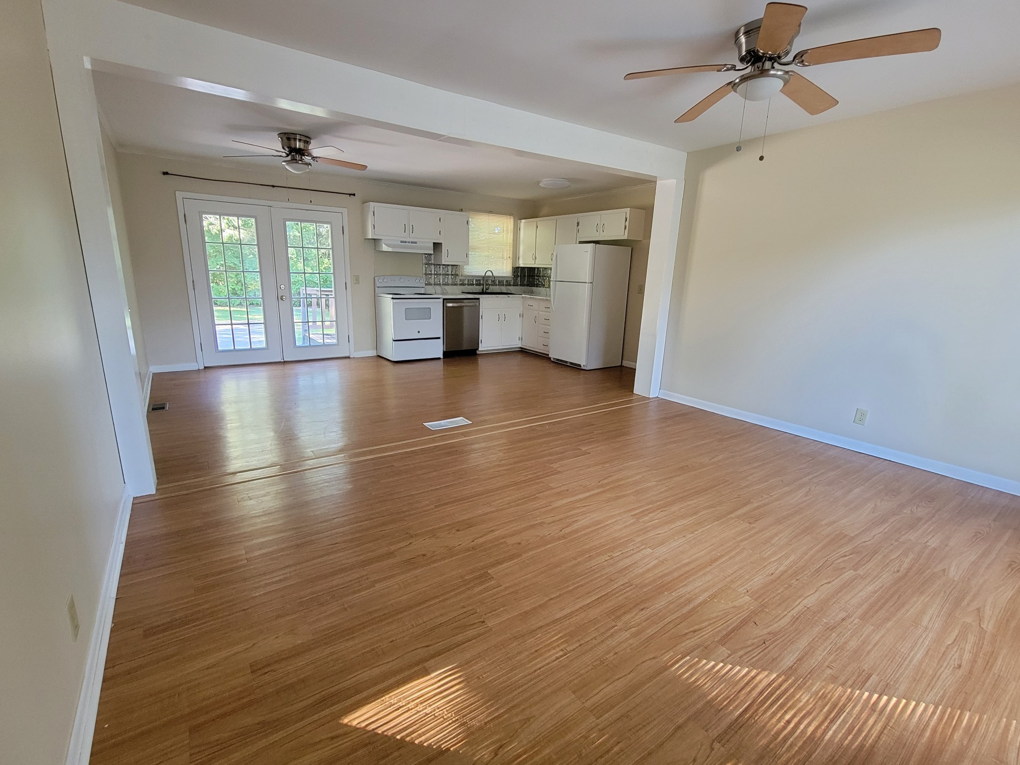 350 Ladybird Dr