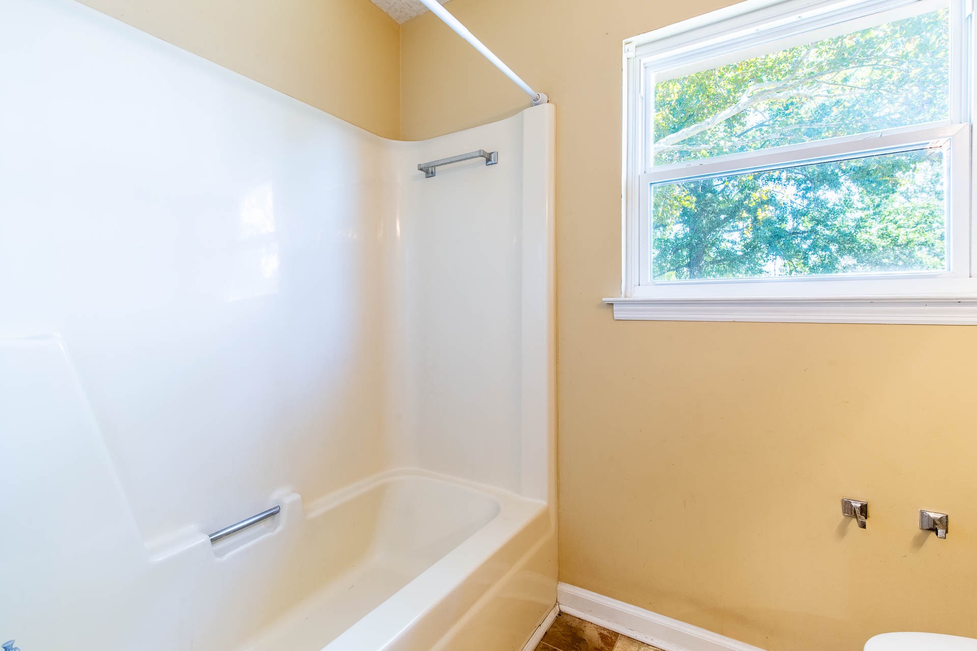 306 Lexington Dr