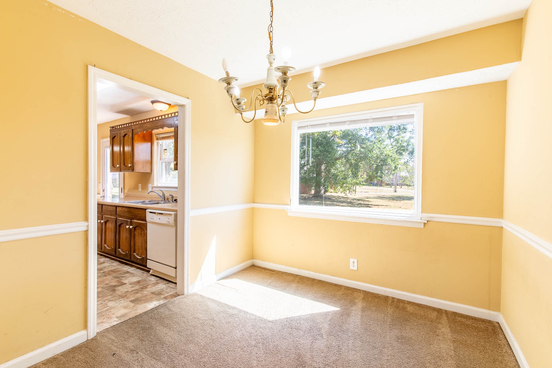 306 Lexington Dr