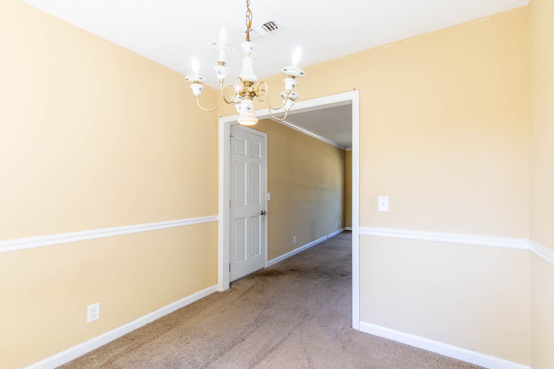 306 Lexington Dr