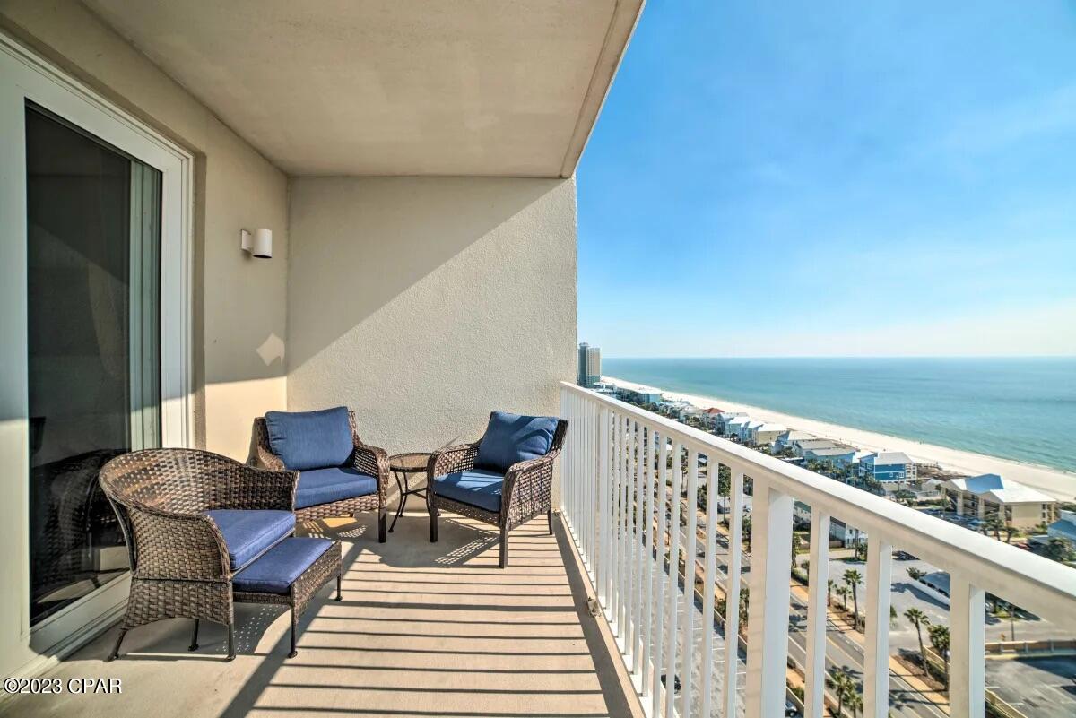9860 S Thomas Drive Unit: 1713