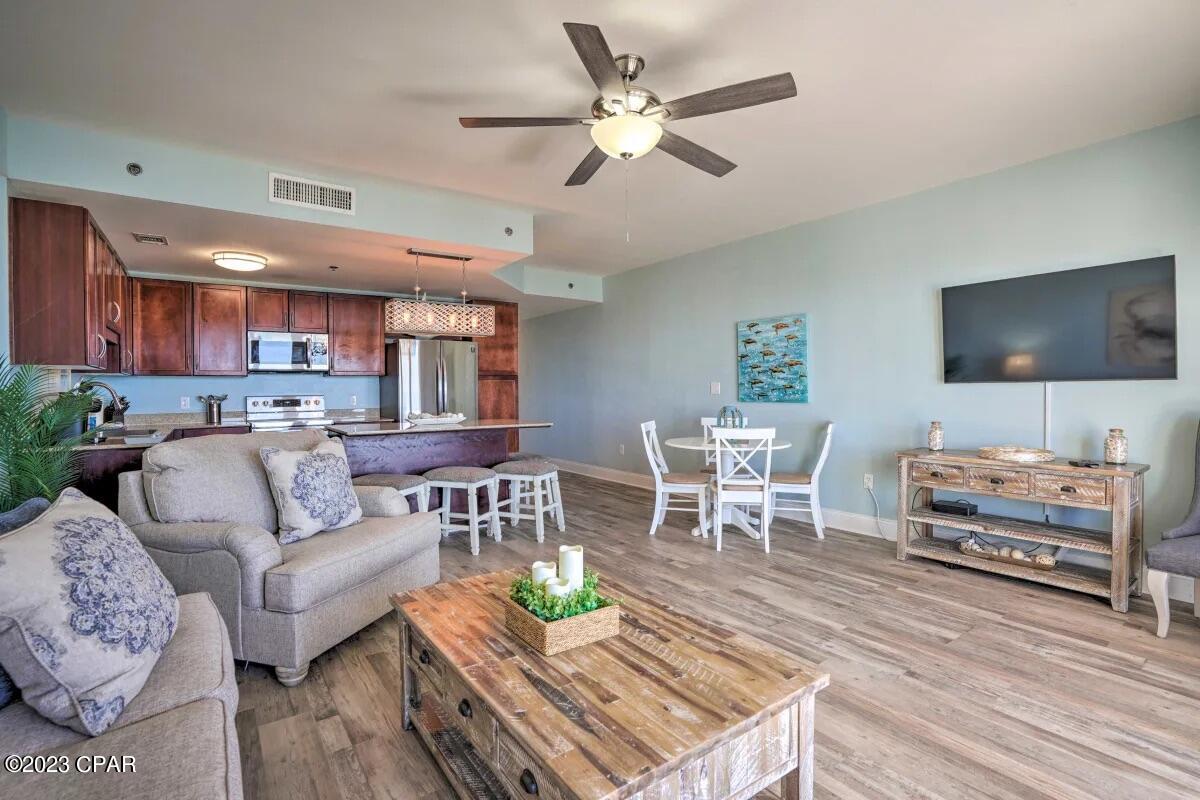 9860 S Thomas Drive Unit: 1713