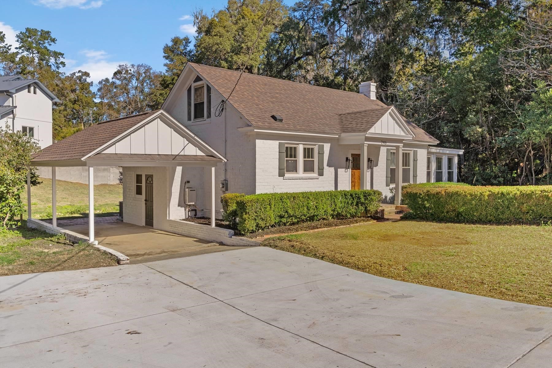 246 DE SOTO Street