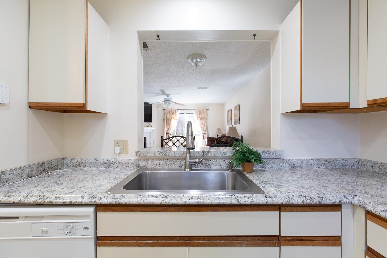 1571 Stone Road Unit: 5C