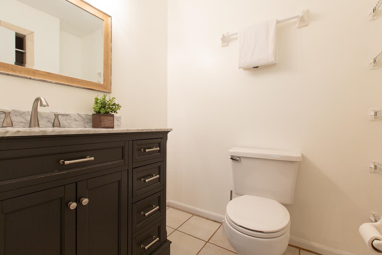 1571 Stone Road Unit: 5C