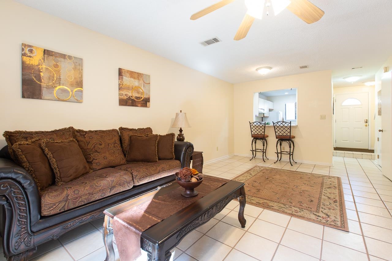 1571 Stone Road Unit: 5C