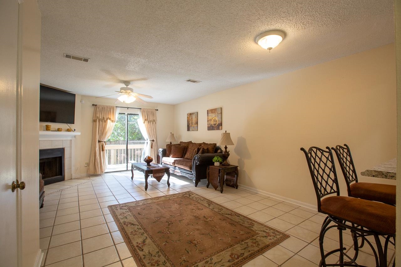 1571 Stone Road Unit: 5C