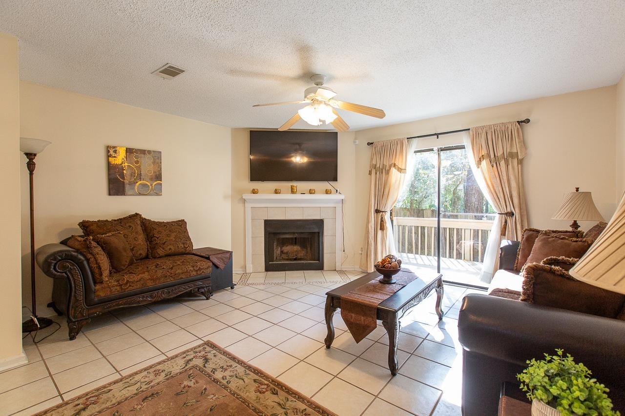 1571 Stone Road Unit: 5C