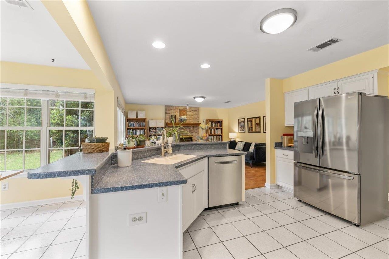 6281 HINES HILL Circle