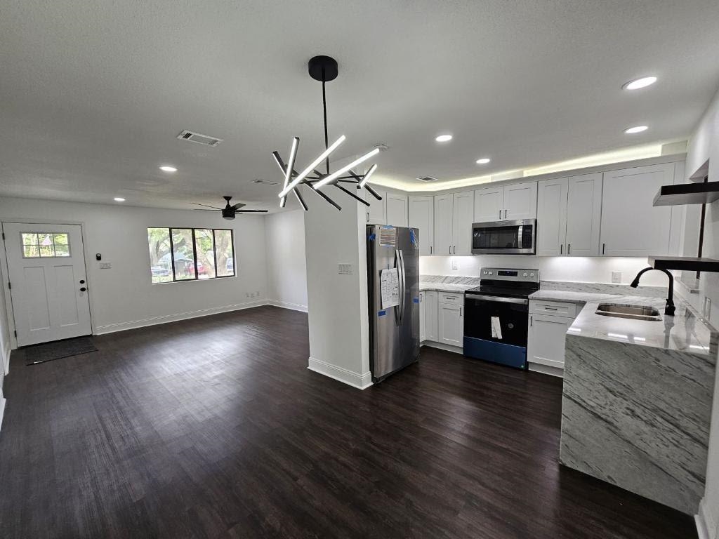 2334 Lake Heritage Drive