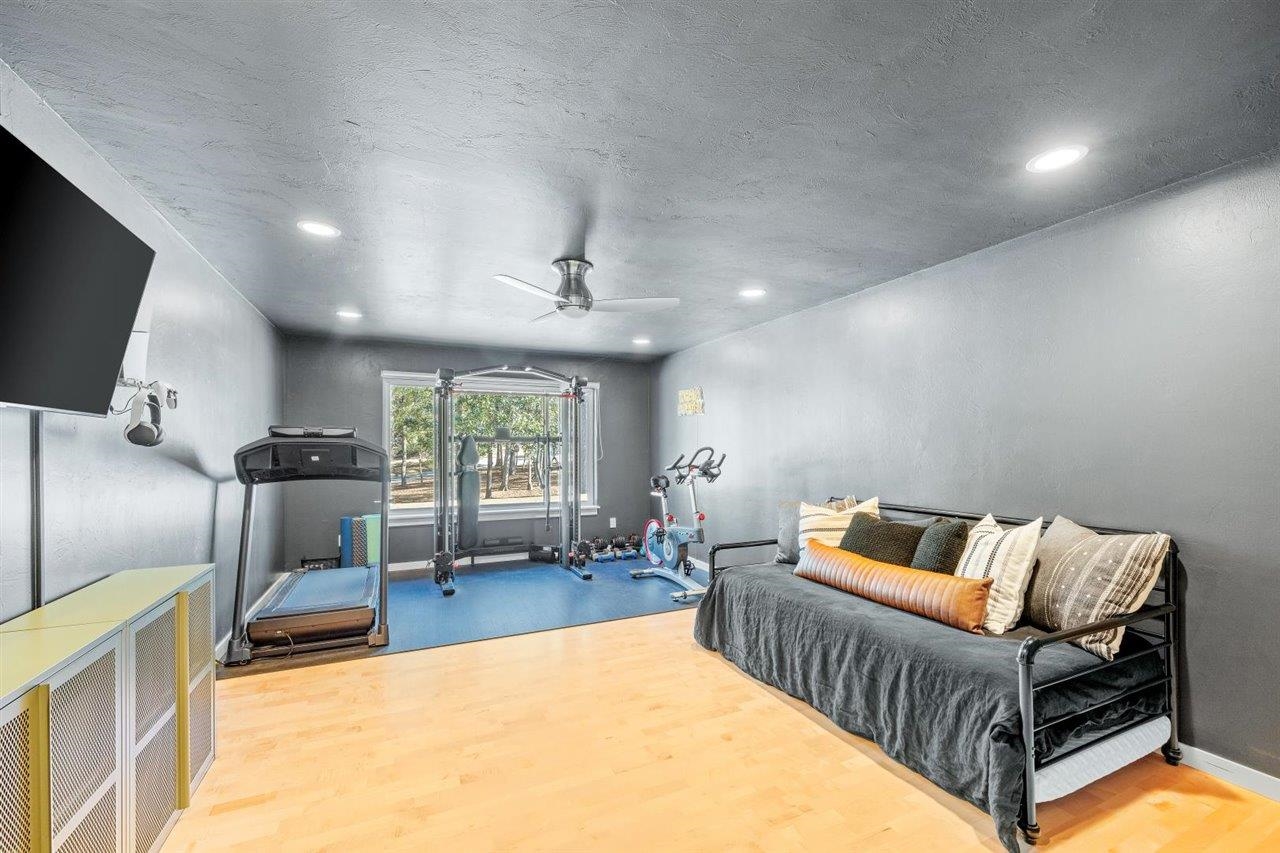 4005 Bobbin Brook Circle